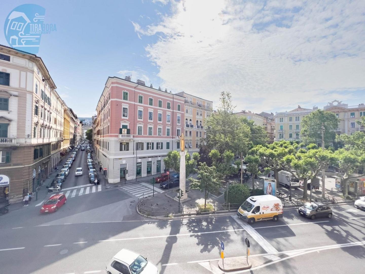 Corridoni 3C Tirabora Short Rent Apartment Trieste Luaran gambar